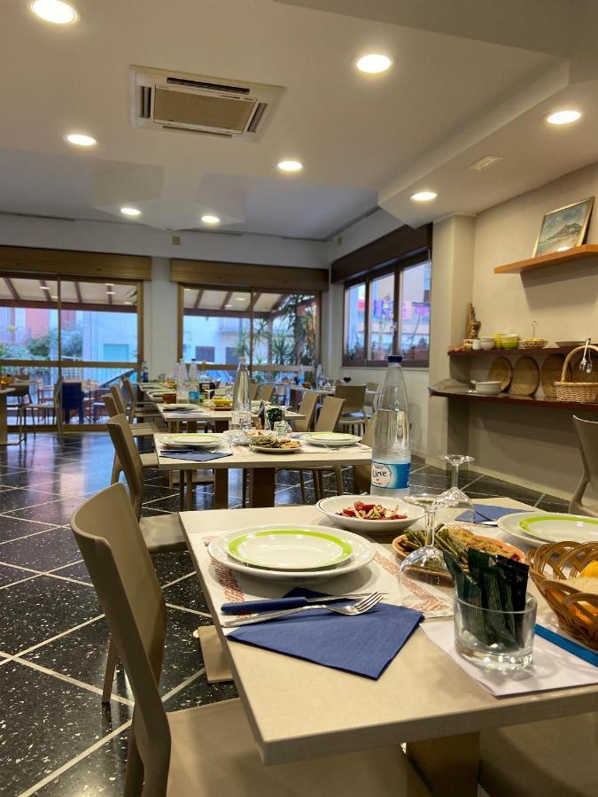 Hotel Domus Mea Cattolica Zewnętrze zdjęcie
